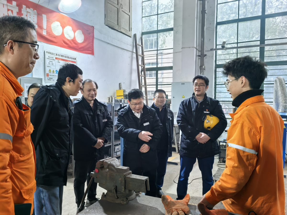 瀘天化股份公司到弘旭公司調研指導工作(圖1) 瀘天化股份公司到弘旭公司調研指導工作(圖1)