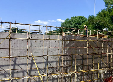 弘旭員工直面烈日考驗(yàn)，汗水鑄就質(zhì)量豐碑